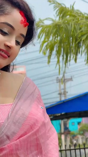 #rails #trains #train #railway #railroad #rail #railways #of #trainspotting #graffiti #photography #bench #freights #railfans #spraypaint #paint #locomotive #art #railfan #tracks #instagram #fr #world #railwayphotography #our #railroads #bnsf #trainstation #railroadphotography #railstagram | Shankar Baral