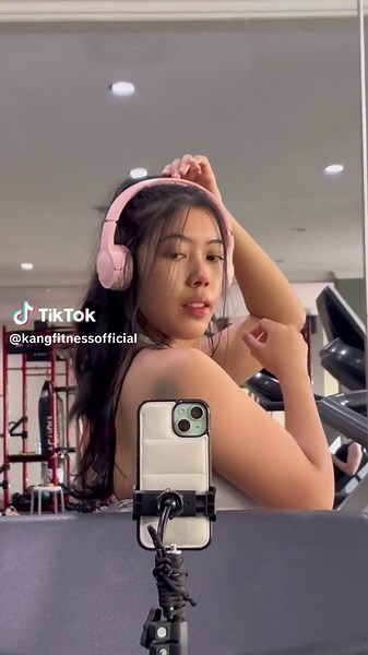 Upper Body Workout for Women | Gym Girl Fitness Compilation