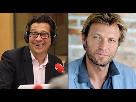 Laurent Gerra imitating Laurent Delahousse: "One day, a Dalida"
