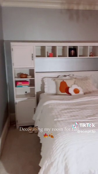 Decorating My Room for Fall: Preppy Aesthetic Ideas