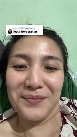 Replying to @`23 mirip ga? ini ponakanku lagi nginep di rumah, tapi kalo bilang anak kita kayanya pada percaya juga soalnya mirip.