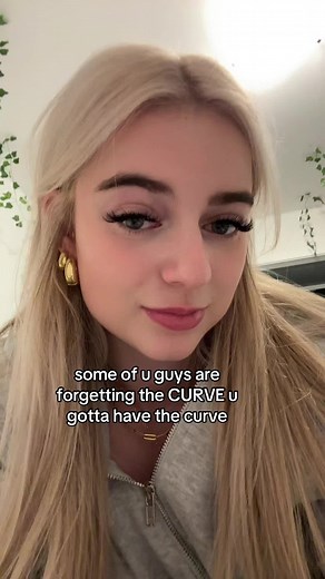 i spent my entire childhood learning how to do this i will be participating in this trend #dontforgetthecurve #eyebrowraise #fyp #trend #eyebrows