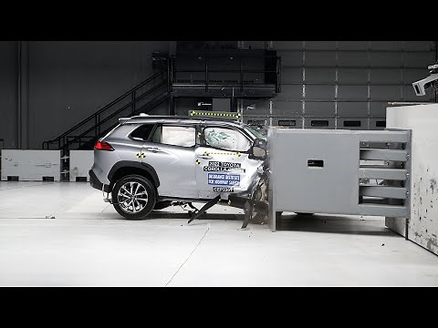 2022 Toyota Corolla Cross passenger-side small overlap IIHS crash test