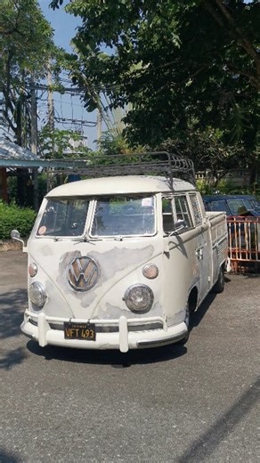 4.9K views · 19 reactions | Volkswagen T2 crew cab pick up at a Retro event in Thailand, Incredibly it's possible to build one of these from scratch as everything is available to order New. Have you Driven one? Did you have one for work? I'm unsure how popular they were in the UK but I don't recall seeing many in the 90's | Matt Powell Transport Photography | Facebook