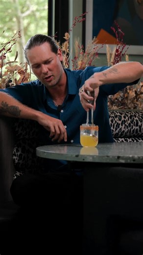 Obscura Cocktail Bar & Eatery on Instagram: "Size Matters! 🧊 All jokes aside, we have seen all those videos of uneducated cocktail drinkers pulling out a big block of ice, making it seem like the bar or restaurant is “cheating” you out of a drink. 🫠 The truth… that big block of ice is actually very expensive for a bar. 💸 Benefits: - The drink quality is kept consistent. 🥰 - ⁠No over dilution. 💦 - ⁠Drink is colder for longer. 🥶 - ⁠Aesthetically Pleasing… 👀 The actual issue is that a lot of