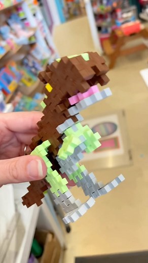 🦖 We love Plus-Plus! Plus-plus mini tubes come with enough pieces and instructions to make specific 3D figures but we highly recommend building your collection and building creatively on your own! But don’t worry— they have TONS of tutorials on their website and online, too. Pick up a set today! #shopsmall #shoplocal #shopalabama #thetoyshoppe #plusplus #buildingtoys #creativeplay #stemtoys #besttoysintown #tuscaloosa #smallbusiness | The Toy Shoppe