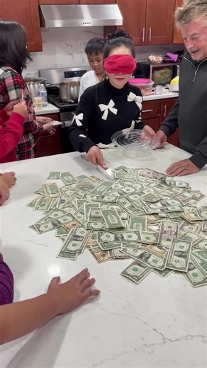 I cost one dollar only 🤣🤣🤣🤭##trend##fpy##funny