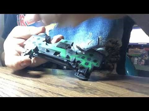 Reparar Mando PS4 Que no prende o Solo Da Luz Amarilla al Conectar