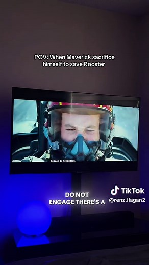 Maverick's Heroic Rescue of Rooster in Top Gun