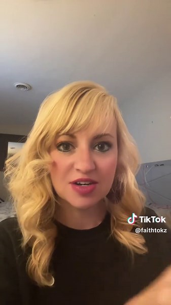 Must-Have MAC Lipstick and Liner for All-Day Confidence