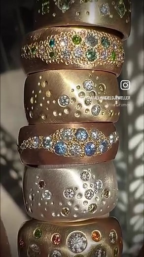 And diamonds of blue…We started out with a few of the customers old diamond rings.Added a few blue diamonds, and converted the old yellow gold to rose gold. What do you think? #customjewelry #noosajeweller #QualityNeverCompromises #debrafallowfieldjeweller #aussiebridesdoitbetter #handcraftedring #noosastyle #RingGoals | Debra Fallowfield -Contemporary Jeweller