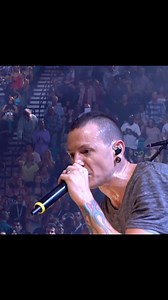 30K views · 5.7K reactions | Linkin Park - One Step Closer #linkinpark #mikeshinoda #chesterbennington #pheonixfarrell #numetal #braddelson #mrhahn #live #livemusic #rock #emilyarmstrong #performance #linkinparklive #lpfans #rockmusic #onestepcloser #hybridtheory | Linkin.ParkClips | Facebook