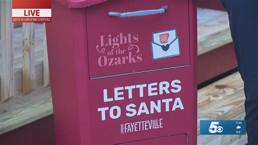 5NEWS reporter Jacob Luthi sings 'Here Come Santa Claus'