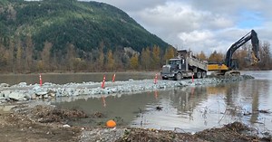 B.C. floods: Abbotsford partially opens floodgates to release water