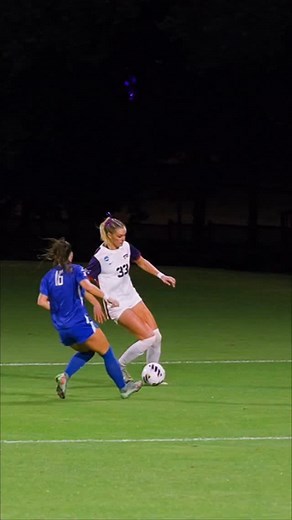 Poetry in motion 🎨 #GoFrogs | #FIGHT | TCU Women's Soccer