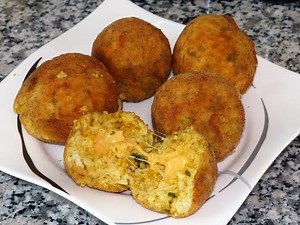 Cómo hacer Bolitas de Arroz y queso