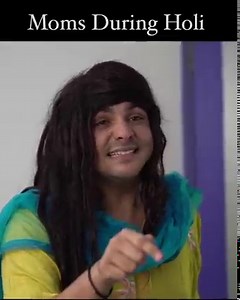 Wishing you all a happy holi from my mom😂 | Ashish Chanchlani