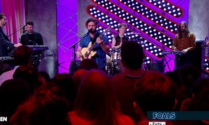 Foals : "Exits" en live pour Quotidien (exclu web) - Quotidien | TF1+