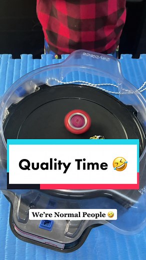 Beyblade On Valentine’s Day🤣 #beytok #beybladeburst #beyblade #makeemburst #beyblademotivation