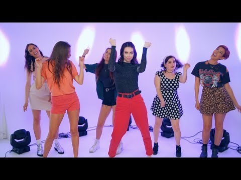 ARIANA GRANDE MEDLEY - Dangerous Woman, Into You, One Last Time + More