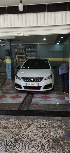 Explore the Peugeot 308 GT Line: Design and Features