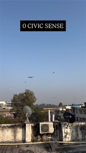 kite flying vs aeroplane #kite #kiteflying #shortvideo #shortsvideo #shorts #short #viral #trending