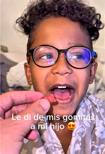 Le di de mis gomitas a mi hijo… Estas gomitas son de frutas y vegetales, ya que pocas veces come vegetales, le doy las vitaminas con esas gomitas gracias a @temu Pulsa el enlace en la biografía o utiliza el código [acv838583] en la aplicación de Temu para desbloquear un kit de cupones de 100€ y descuentos adicionales. (Solo para usuarios nuevos de la aplicación con pedidos calificados. Se aplican términos y condiciones). 🎁#temu #temufinds #shoptemu #smallappliances #homegadgets Anuncio.