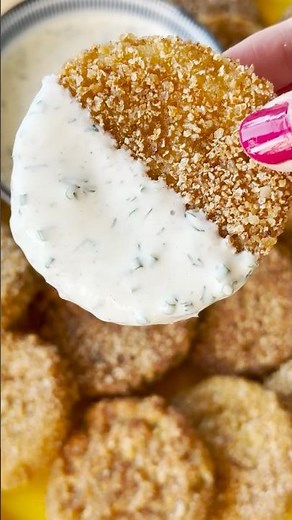 Fried Green Tomatoes 🍅✨The Ultimate Summer Snack #tomato #recipe #cooking #shorts