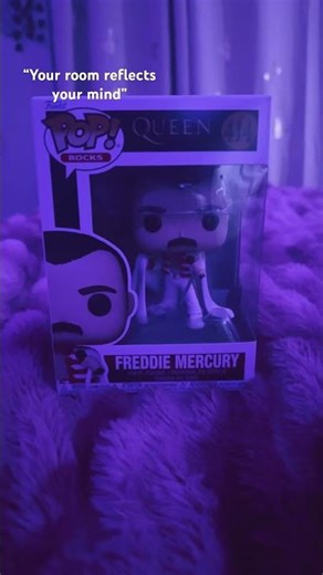 Lil tour #roomtour #queen #arcticmonkeys