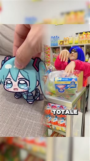 IT'S YOUR TURN TO GET IN DEBT AT LOLY'S STORE!! NURRAYNI25 #funny