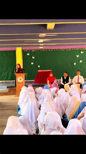 LAPORAN PROGRAM CERAMAH DAN PAMERAN ANTIDADAH SMK PUTRA, JERTIH Satu program ceramah dan pameran pencegahan dadah telah dilaksanakan oleh Agensi Antidadah Kebangsaan (AADK) Daerah Besut dengan kerjasama Sekolah Menengah Kebangsaan (SMK) Putra, Jertih pada 11 Januari 2026 bertempat di Dewan ICT, SMK Putra. Program ini bertujuan memberi pendedahan serta meningkatkan kesedaran dalam kalangan pelajar mengenai bahaya penyalahgunaan dadah, kesan negatif terhadap kesihatan serta implikasi undang-undang