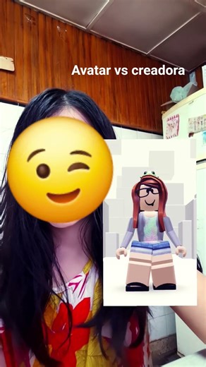 no te tiene que dar pena mostrar tu avatar sin robux a mi se me perdió mi cuenta y yo siteniarobux:(