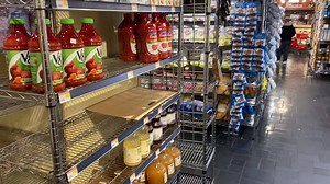 203K views · 873 reactions | Getting some groceries | New York - NewYork.co.uk | Facebook