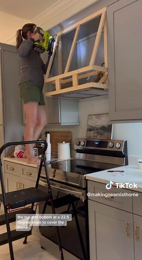 DIY Kitchen Range Hood Tutorial with Framing Measurements