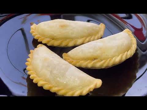 নারিকেল এর পুলি পিঠা রেসিপি || Narikel er Puli Pitha bangla recipe | Bangladeshi pitha recipe bangla