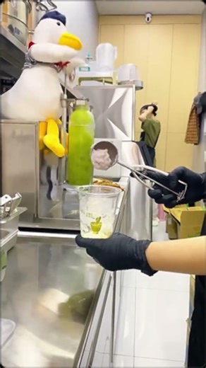 Trying VIRAL Ice Cream Shake 🍨🔥 | Super Delicious & Refreshing