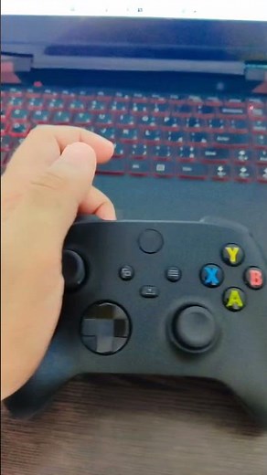 how to connect Xbox controller to laptop 💻