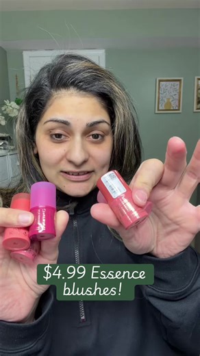 Besties grabbed all of the @essence.cosmetics blushes to swatch for you!! I love these shades so much 🤩🤩 so creamy, pigmented and blendable !! #essence #babygotblush #essenceblushes #makeup #affordablemakeup