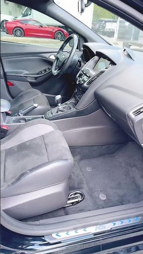 2017 Ford Focus RS Hatchback 4D WF0DP3TH6H4120189 Stock# 5694