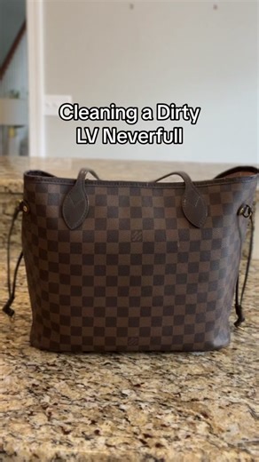 Cleaning a dirty Louis Vuitton Neverfull MM from Poshmark #louisvuitton #neverfullmm #designer #handbag #cleantok #fyp #dawn #HowTo