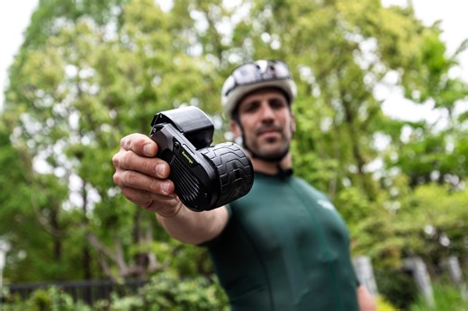 898K views · 2.8K reactions | Turn any standard bicycle into a 750W electric e-bike in seconds. The Kamingo e-bike converter is lightweight, waterproof, and includes 3 ride modes. With a 90 km range, regenerative braking, and USB-C charging, it’s built for everyday cyclists. #bikelife #ebike #bike | Thesuperboo | Facebook