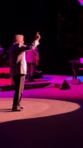 24K views · 2.5K reactions | Thanks to all my fans who came to my shows at The Venetian in Las Vegas - what a magnificent theatre! | Tony Bennett | Facebook