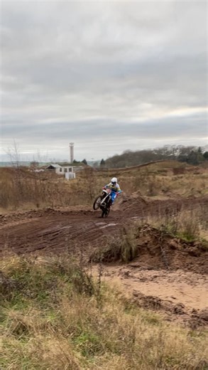 John Adamson on Instagram: "Rain in Spain so back over to St Andrews instead 🏴󠁧󠁢󠁳󠁣󠁴󠁿💪🏼 Grease tech 1st Call travel @pwilliams44 @paulwhillians @sd_twotwo, @loulou810500 @phoenixtoolsfanticracing @fanticmotor @carlton_husband @joshvail479 @johnadamson.2 @pigg_let22 @jpickford1 @michelinmotorcycle @michelinuk @officialleatt @apicoproducts @oxtoolsuk @hgs_exhaust_systems @syntol_lubricants @enjoymfg @mxvice @tengtools @dewalttoolsuk @sb_fuels @polisport.offroad @twin_air @phoenixbikestore