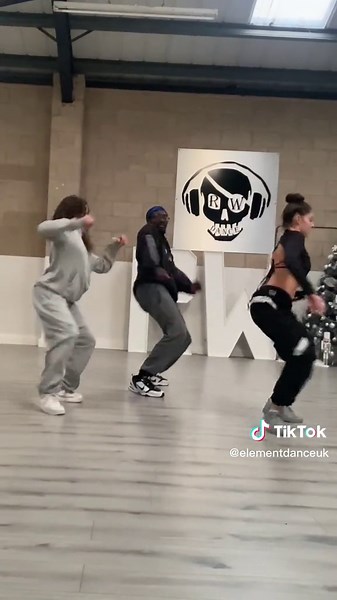 Dancing to Sip by Joeboy: A Creative Dance Journey