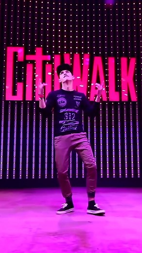 1.3M views · 45K reactions | Ian Eastwood's moves are so dreamy#worldofdance #dance | World of Dance | Facebook