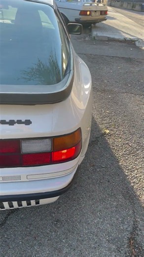 🇩🇪 Porsche 944, el deportivo que redefinió el equilibrio 🏁 #autos #coche