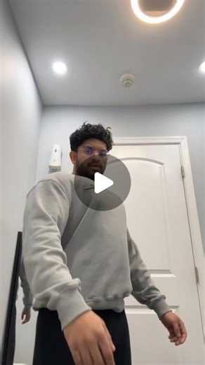 Justin John on Instagram: "Inflatable Baloons? #chest #muscle #workout #aesthetics #bodybuilding #chestday #workout"