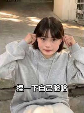 别再傻傻剪刀手啦！快来get老小区生活感拍照技巧~#创作灵感 #胶片 #日系