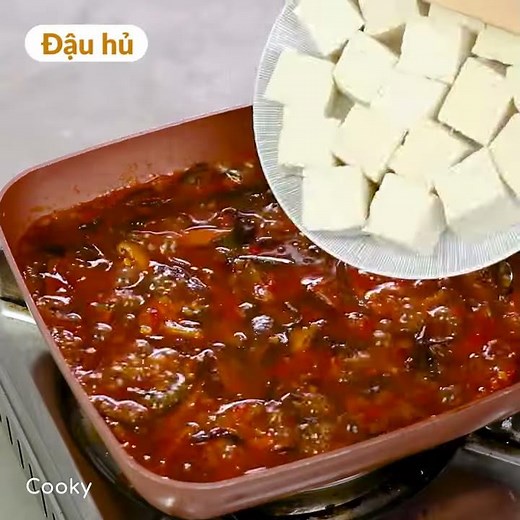 Vegetarian Tofu with Sichuan Sauce - Simple, Delicious Recipe for a Vegetarian Tray | Cooky TV