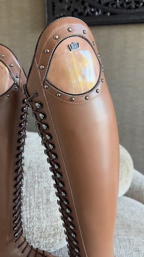 In this video we show some details of our Orlando model, did you already know them? 🤍 | Kingsley Riding